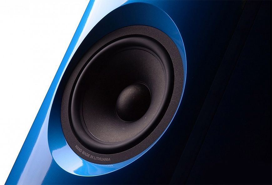 AudioSolutions Virtuoso B - 3-way bookshelf monitors from Lithuania AudioSolutions Virtuoso B - 3-way bookshelf monitors from Lithuania