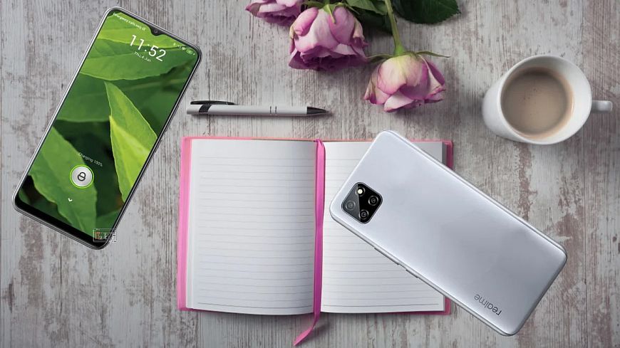 realme C20 - entry-level "king of entertainment" with a capacious battery and a large screen