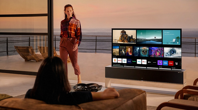 The start of sales of the unique folding TV LG Signature OLED TV R all over the world