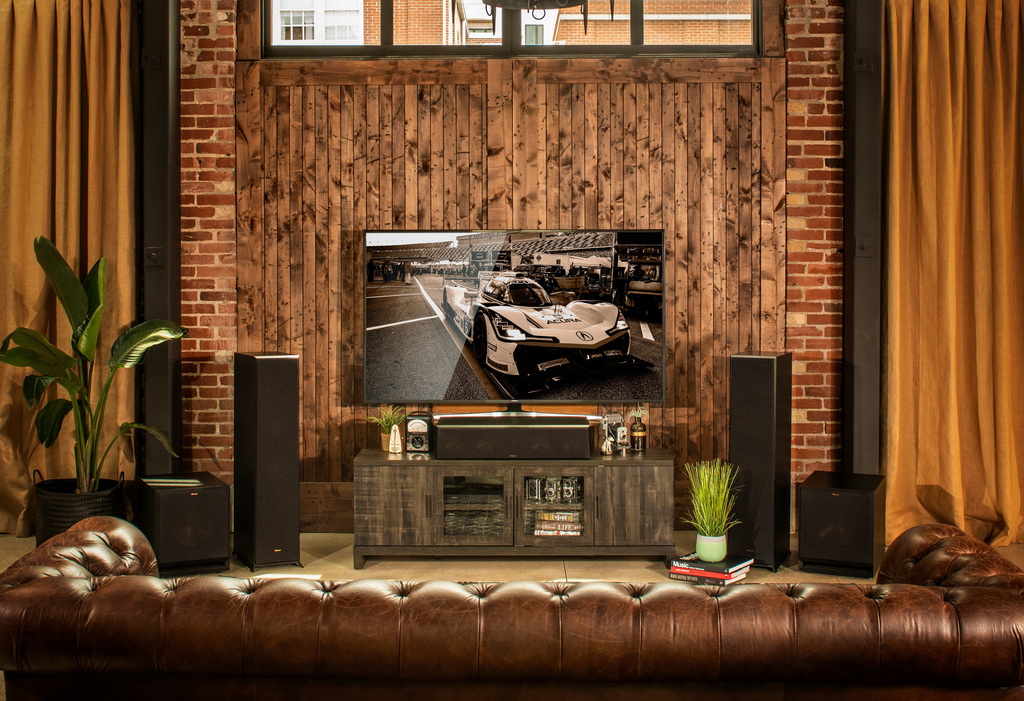 Klipsch_Reference_Premeire_Lifestyle_2.jpg Klipsch_Reference_Premeire_Lifestyle_2.jpg