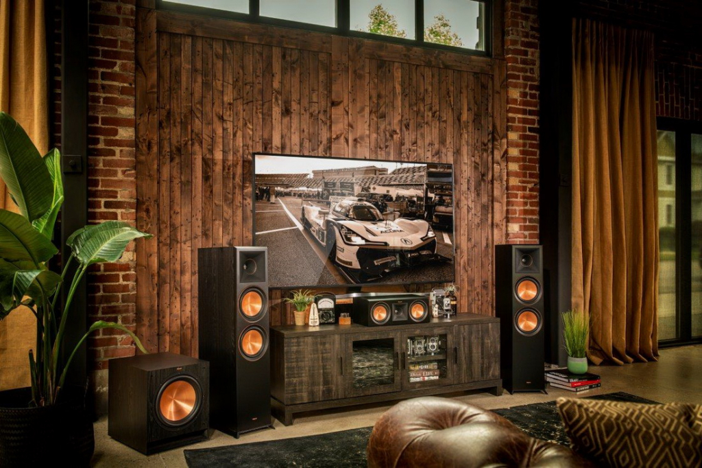 Klipsch_Reference_Premeire_Lifestyle_31.jpg Klipsch_Reference_Premeire_Lifestyle_31.jpg