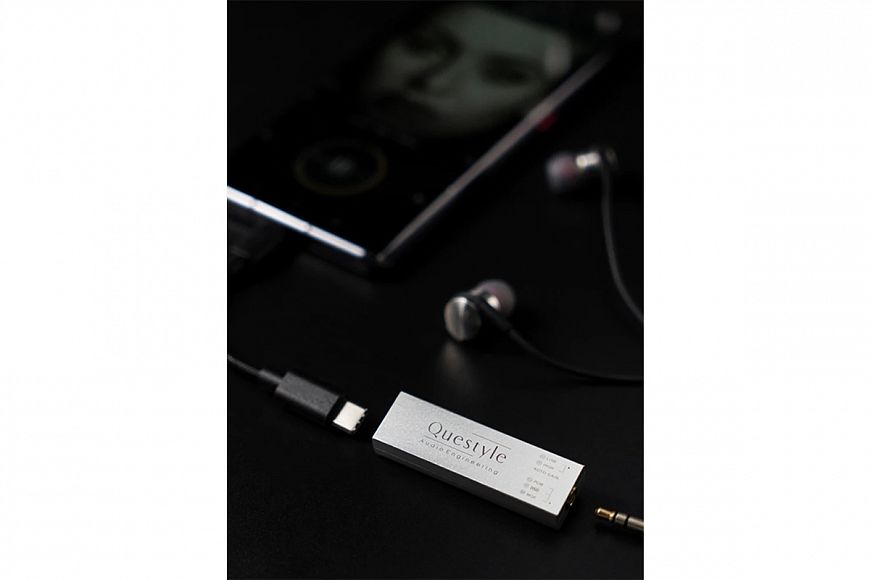 Questyle M12 - Portable DAC / Headphone Amplifier with MQA Questyle M12 - Portable DAC / Headphone Amplifier with MQA