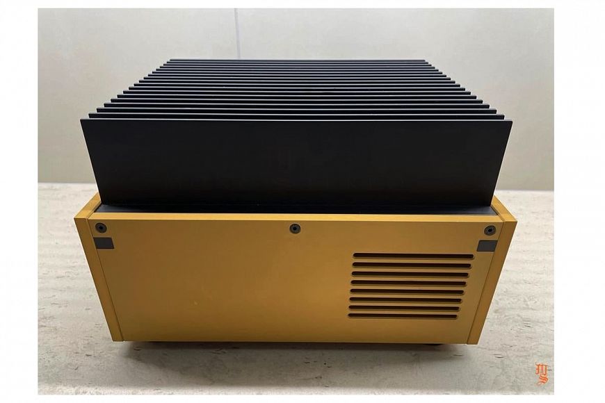 Holton Swiss Audio NXL101 Power Amplifier Holton Swiss Audio NXL101 Power Amplifier