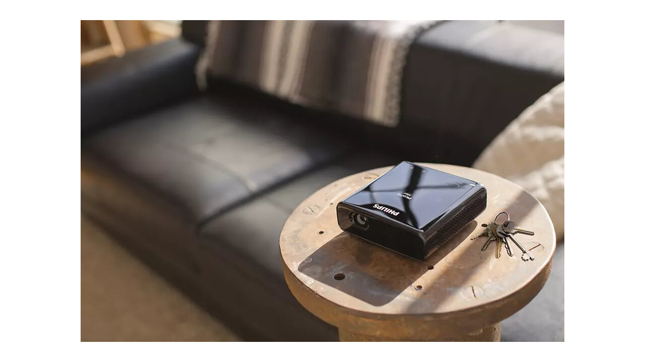 It might seem that it is a basic projector, however, it has features that make it very interesting