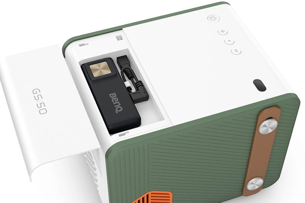 Includes the BenQ QS01, an Android TV device compatible with Google Chromecast