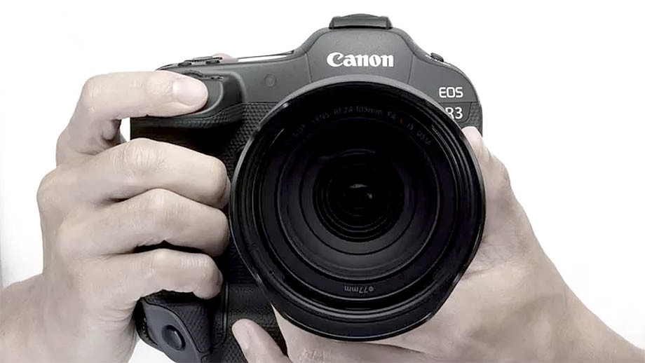 Canon has updated the firmware of mirrorless cameras EOS R5, R6, R3