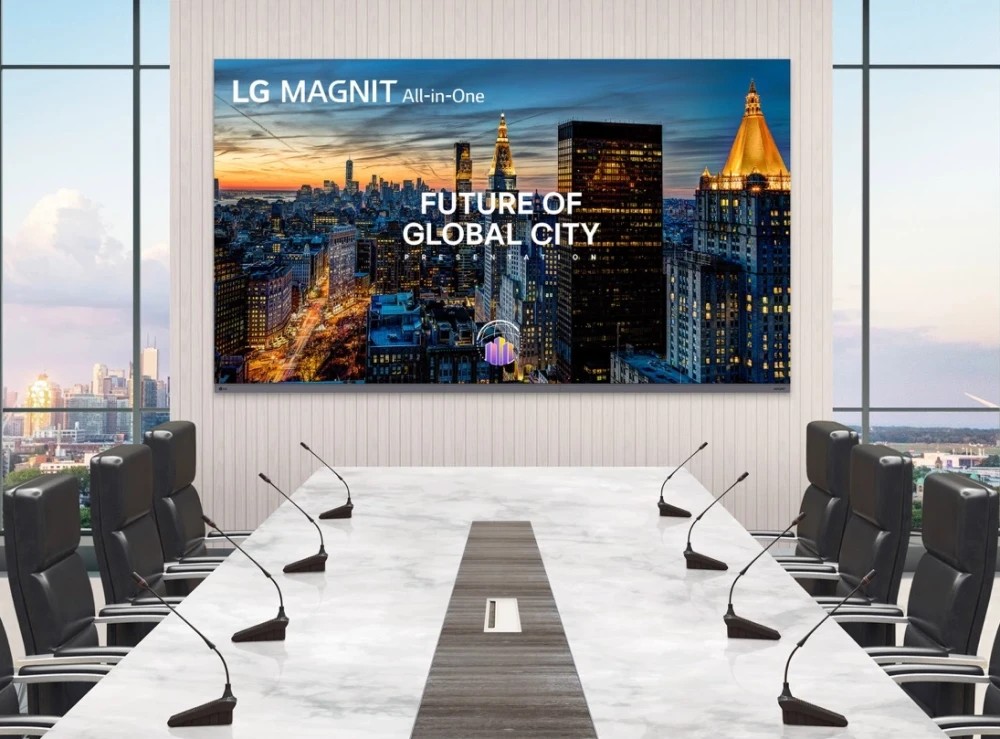 The LG MAGNIT All-in-One offers a user-friendly webOS platform user interface, full compatibility with AV control systems, and easy installation.