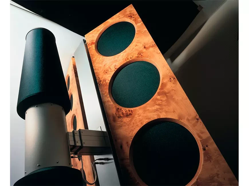 Omnipolar acoustic systems German Physiks Gaudi MK II