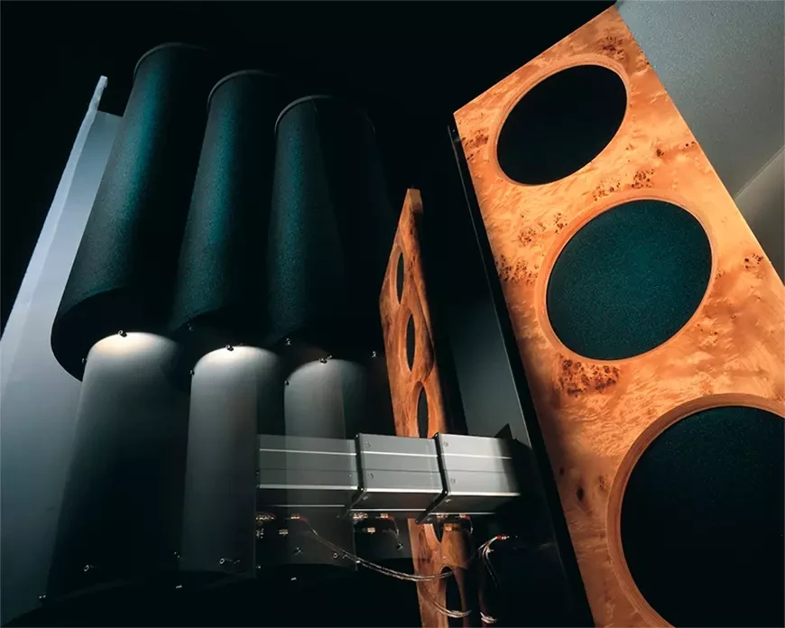 Omnipolar acoustic systems German Physiks Gaudi MK II