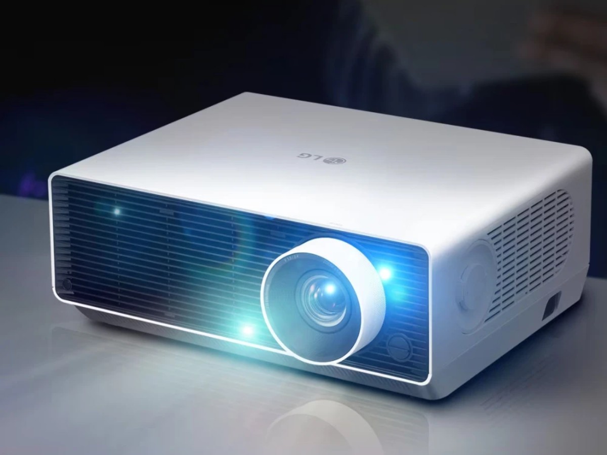 LG ProBeam BU53RG