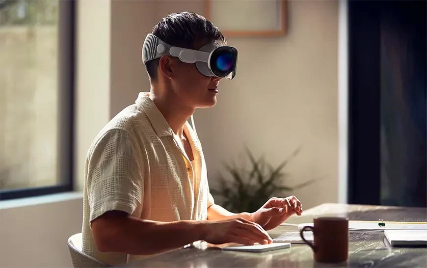 Apple Vision Pro Will Support Ultrawide Virtual Displays with visionOS 2.2