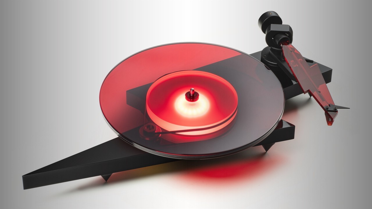 Pro-Ject’s AC/DC turntable: a rock-inspired masterpiece for vinyl lovers