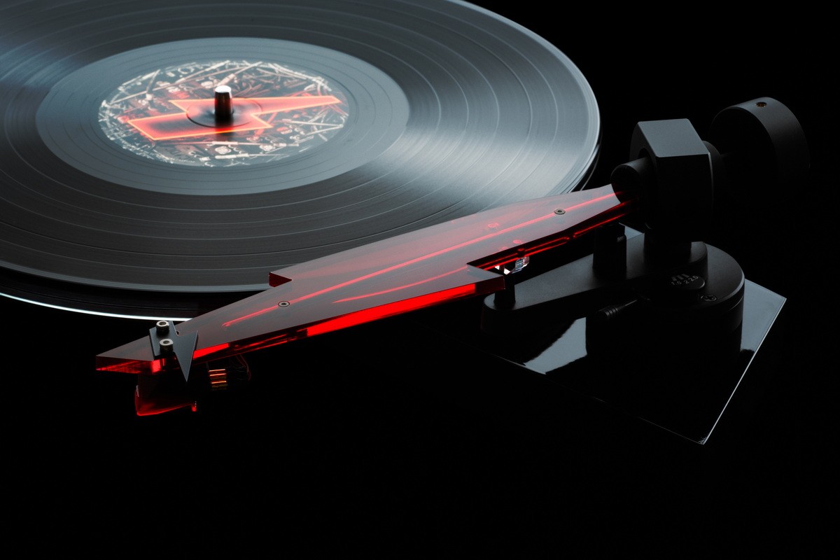Pro-Ject AC/DC