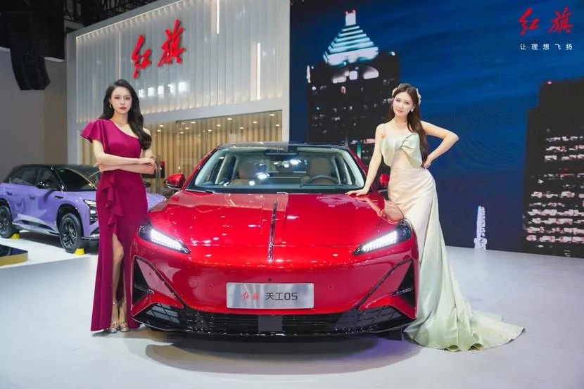 Owners of the Tiangong 05 will receive seats with heating, massage and ventilation.