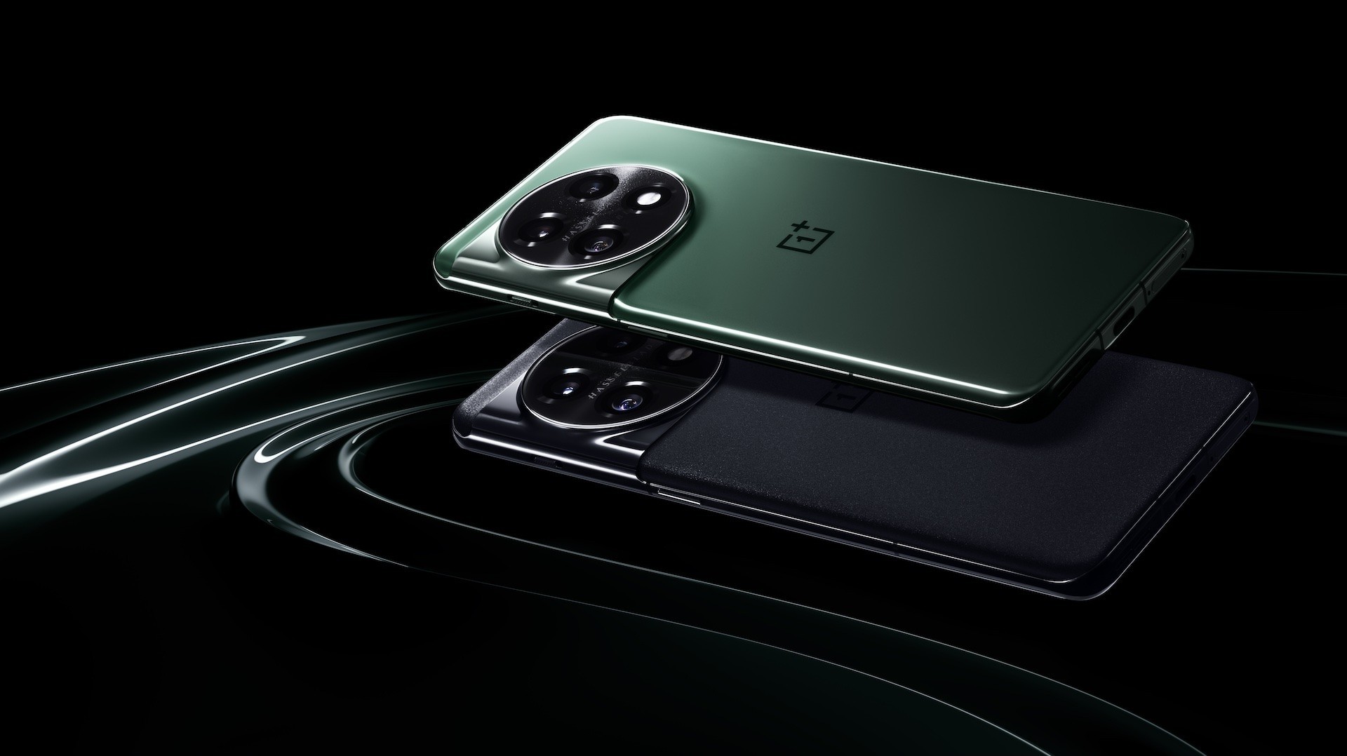 OnePlus 15: Triple 50MP Cameras, Snapdragon 8 Elite Gen 5 and 7000mAh Battery