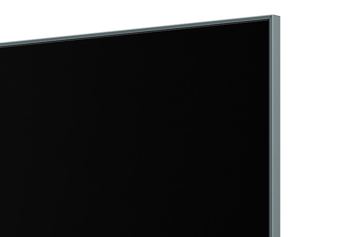 The mini-LED backlight delivers very deep blacks, even in complex scenes with very bright details.
