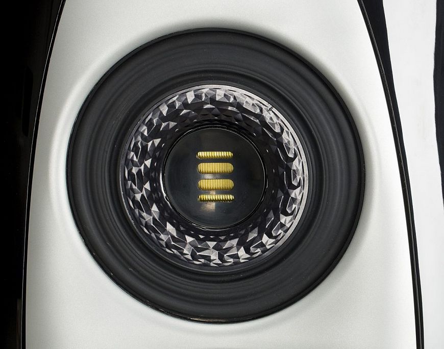 ELAC Concentro M: Coaxial drivers and aluminum plinth 28 7b3ba4f5d4274aa01b25465d439d452a 1