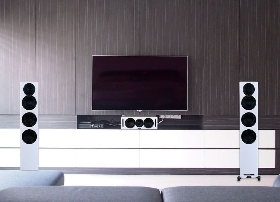 ELAC Uni-Fi Reference: Updated coaxials and aluminum woofers 7 ELAC Uni Fi Reference