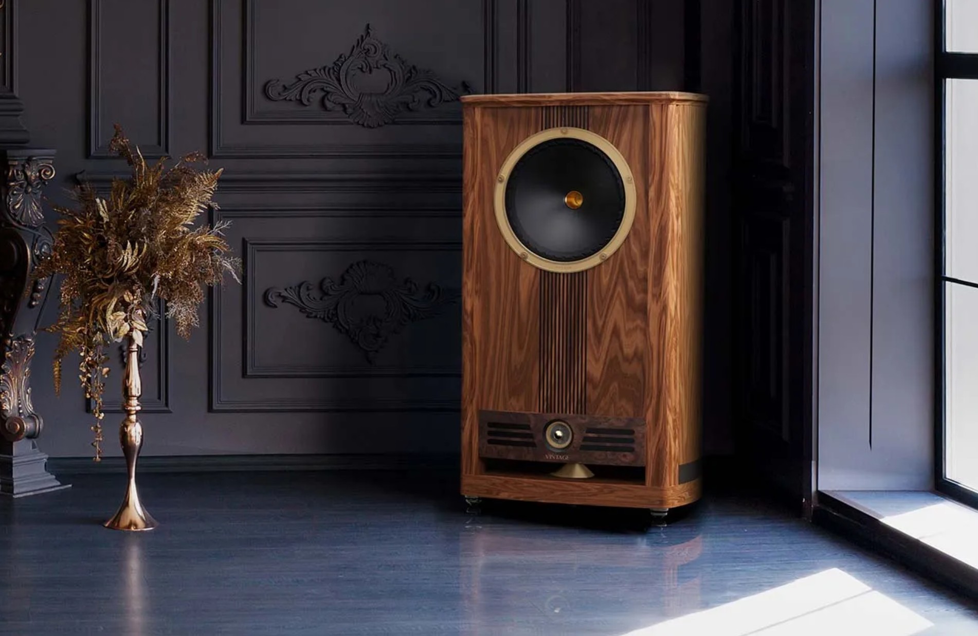 Fyne Audio Vintage Fifteen: 15-inch coax with a sensitivity of 97 dB 29 Fyne Audio Vintage Fifteen
