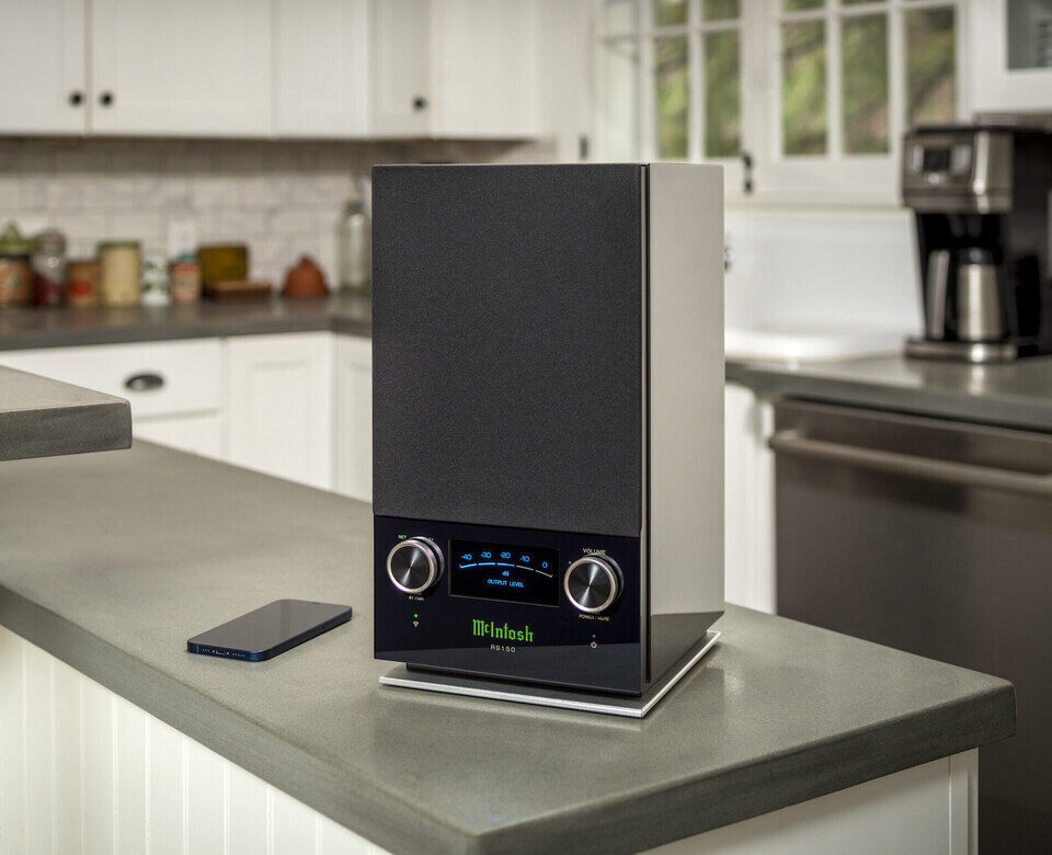 McIntosh RS150 and RS250: New wireless speakers from legendary McIntosh 7 McIntosh