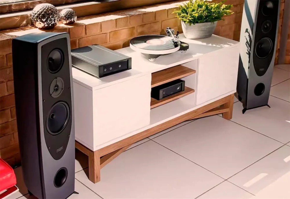 Rega Aya: Glass and concrete speakers unveiled 30 Rega Aya