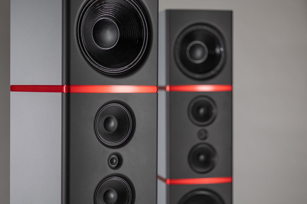 Stenheim Reference Ultime Two: Flagship speakers priced at $150,000 27 Stenheim Reference Ultime Two