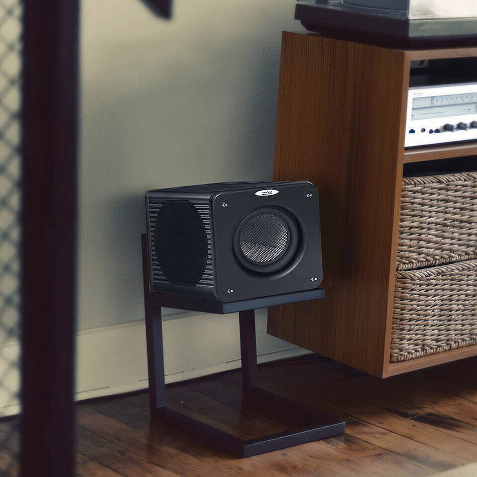 Velodyne MicroVee X: Subwoofer with three drivers in a compact aluminum housing 7 Velodyne MicroVee X