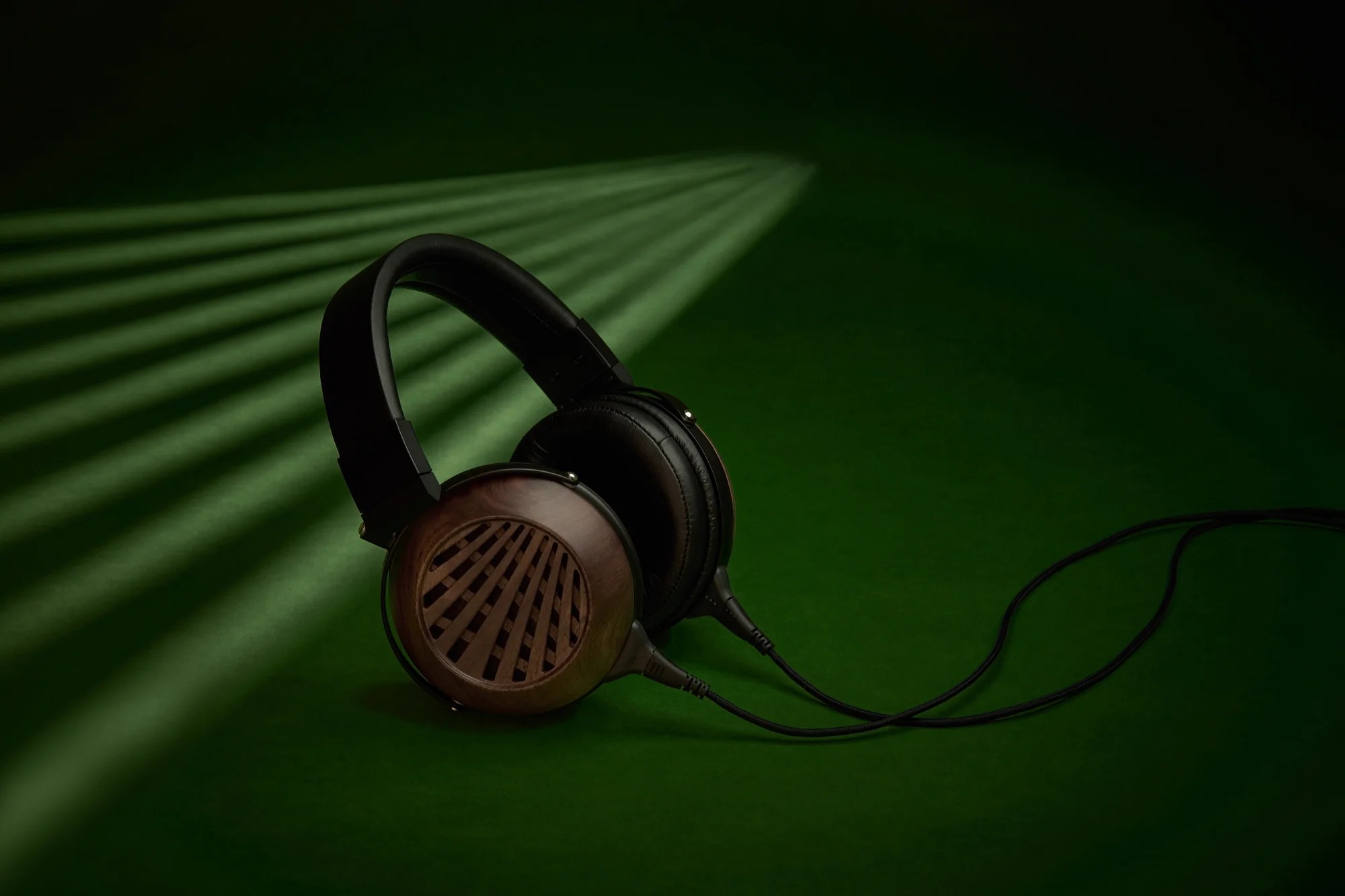 Fostex TH616: Limited edition headphones in honor of the company's 50th anniversary 7 Fostex TH616