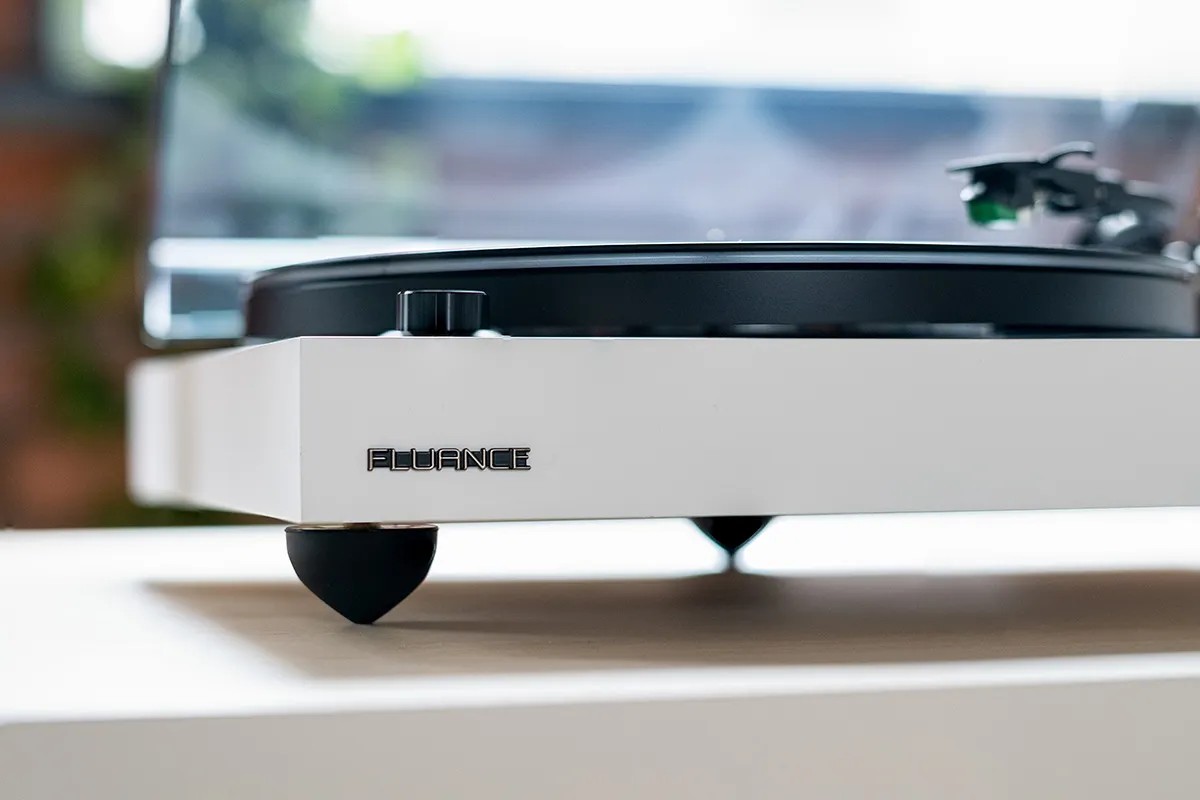 Fluance RT81 vinyl player has been updated 30 Fluance RT81 vinyl player has been updated to + version