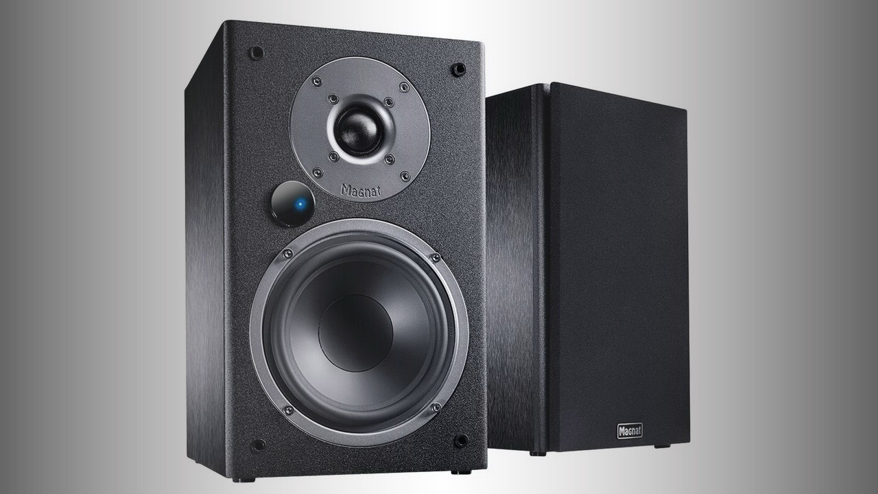 Magnat Monitor Reference 2A: Two-channel class D amplifiers with a total power of 75 W 27 Magnat Monitor Reference 2A