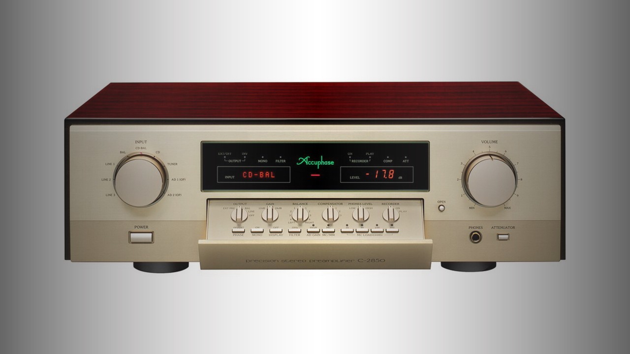 Accuphase C-2850: Preamplifier boasting outstanding performance and design 26 Accuphase C-2850