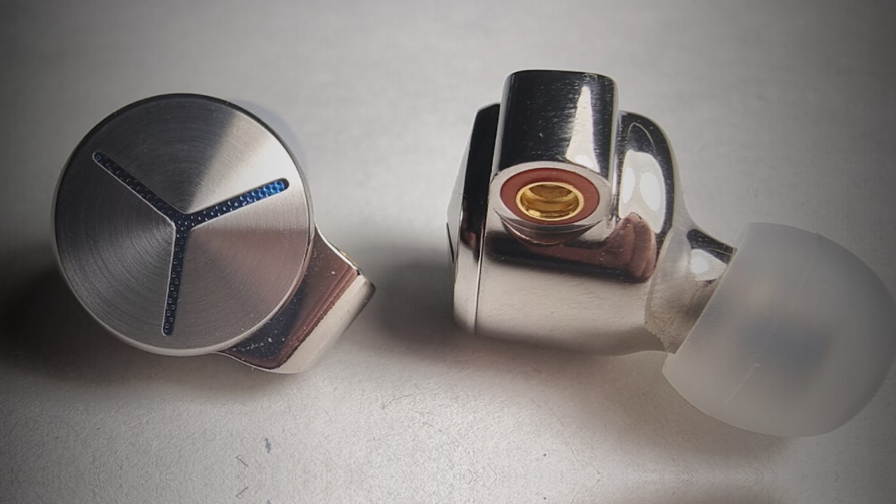 FiiO FA7s: High-quality headphones with a futuristic touch 28 FiiO FA7s 1