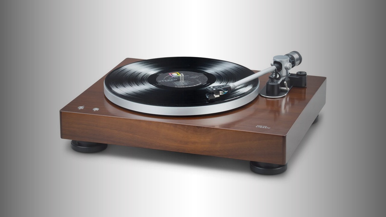 Music Hall Classic: Traditional turntable packed with modern features 7 Music Hall Classic