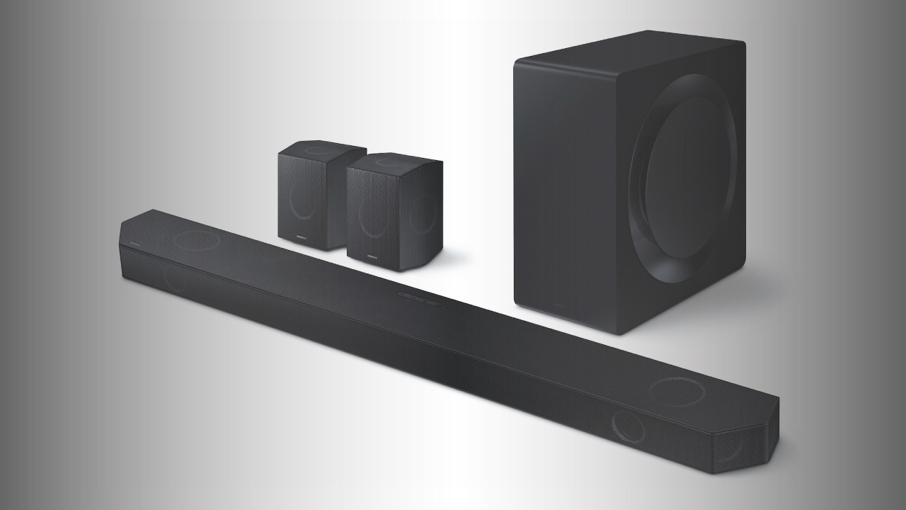 Samsung HW-Q990D: Innovative AI powered Soundbar 28 Samsung HW-Q990D