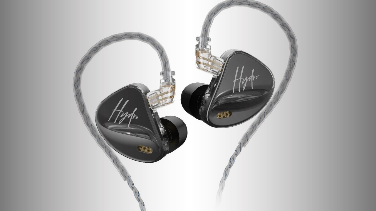 CCA Hydro: Hybrid in-ear headphones with 2 speakers 7 CCA Hydro