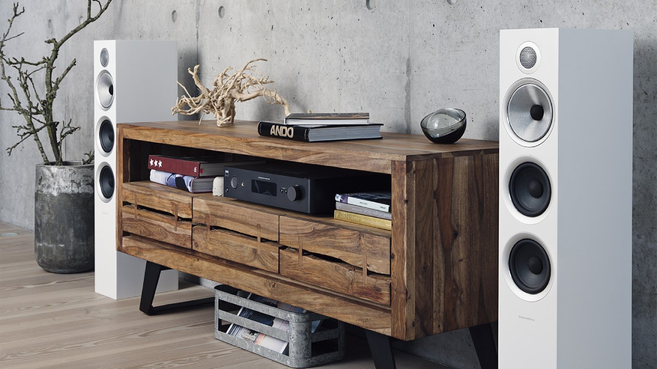 Are the Bowers & Wilkins 704 S2 series capable of competing with the newly released S3 speakers? 7 Bowers & Wilkins 704 S2