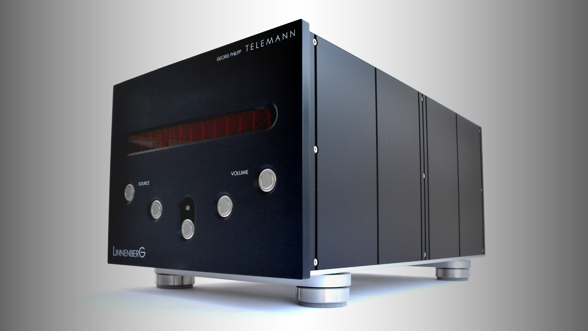 LinnenberG celebrates 30th anniversary with launch of Anniversary Series amplifiers 29 LinnenberG celebrates 30th anniversary with launch of Anniversary Series amplifiers