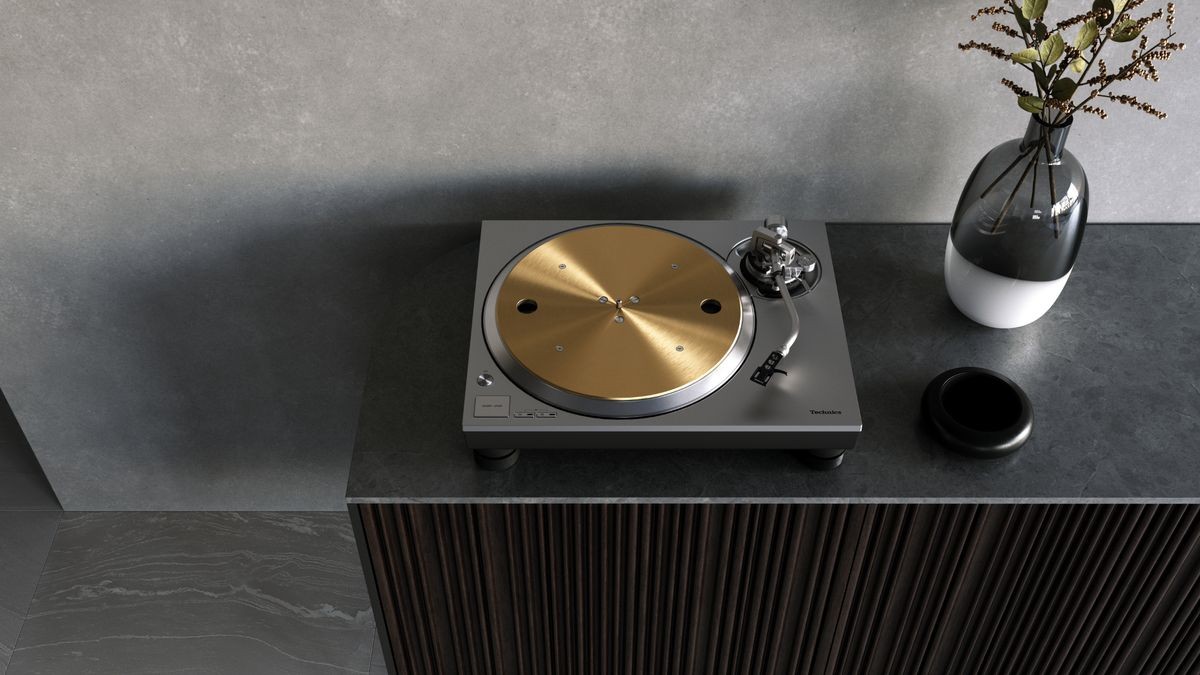 Technics SL-1300G: Turntable boasting Delta Sigma Drive technology 7 Technics SL-1300G