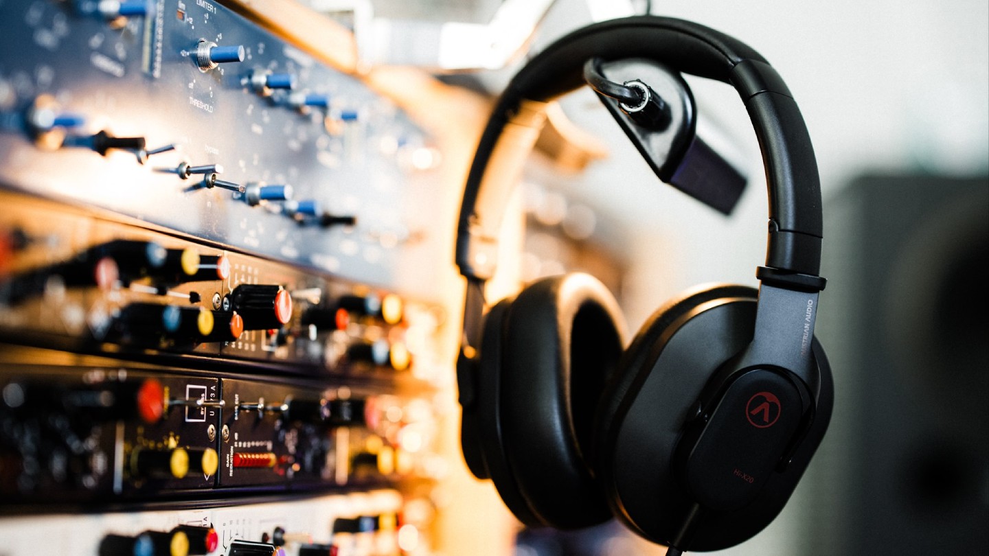 Austrian Audio Hi-X20: Professional closed over-ear headphones 30 Austrian Audio Hi-X20