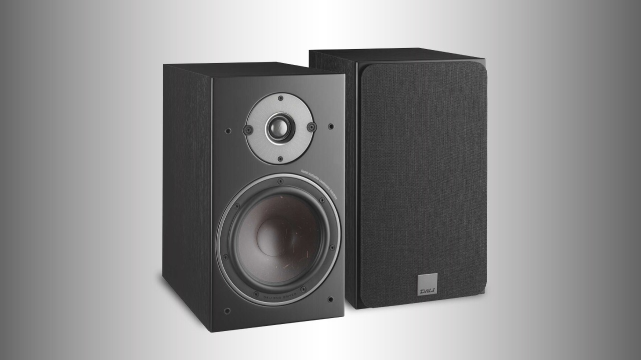 DALI Oberon 3: Perfected Danish Bookshelf Speakers 33 DALI OBERON 3 – a robust compact speaker featuring cutting-edge technology and exceptional hi-fi audio quality.