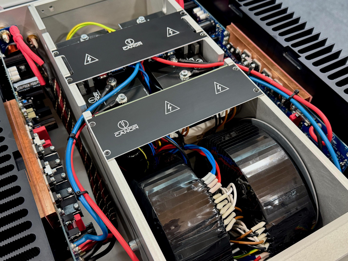 Canor Virtus S1S: Impressive High-end solid-state dual-mono power amplifier 22 12