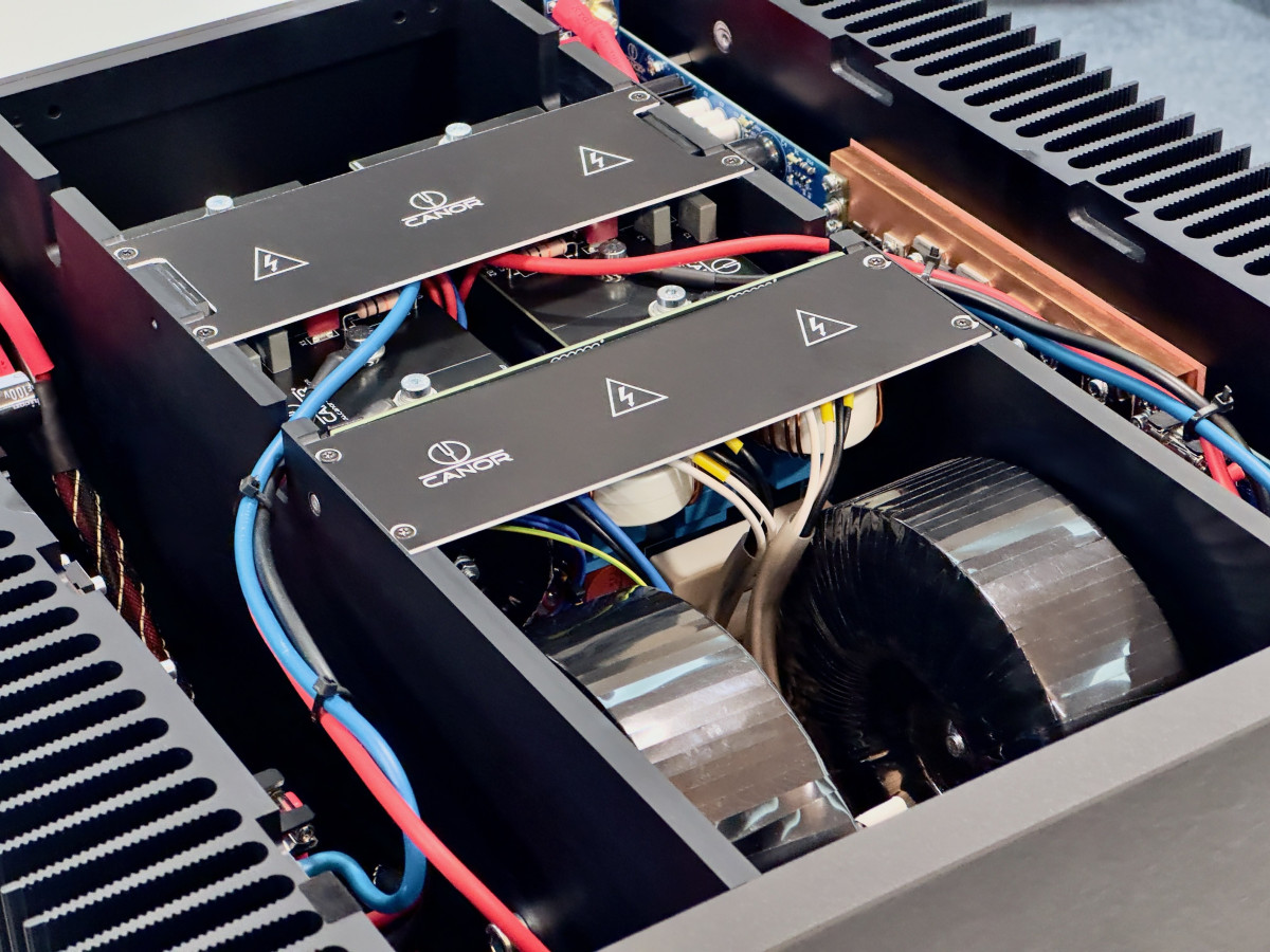 Canor Virtus S1S: Impressive High-end solid-state dual-mono power amplifier 16 6