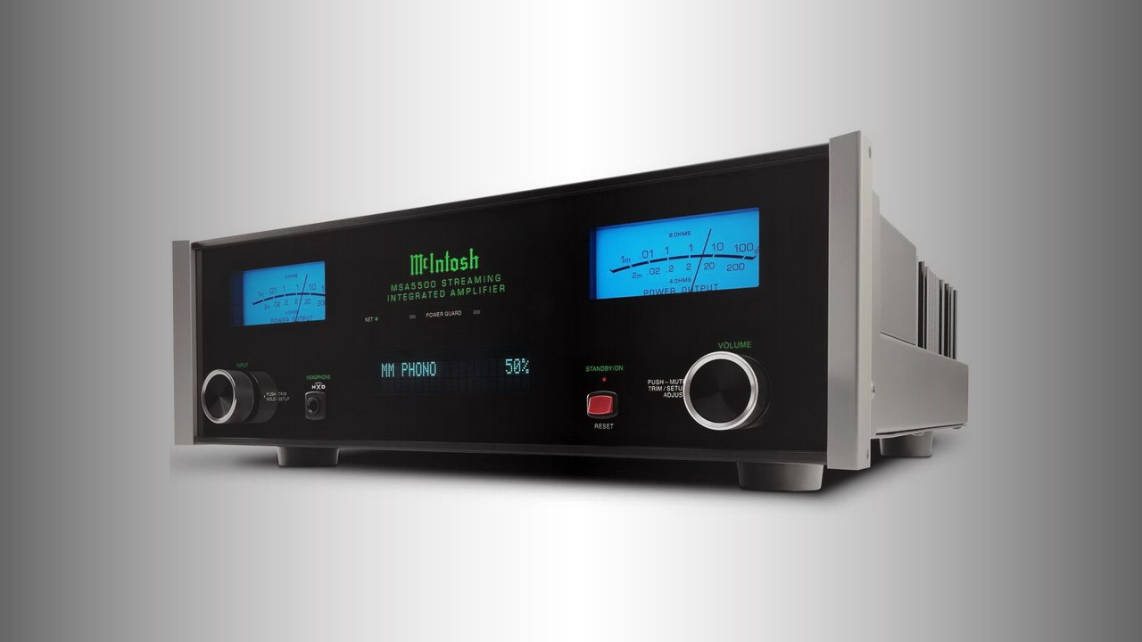 McIntosh MSA5500: A power amplifier that knows no boundaries 26 McIntosh MSA5500