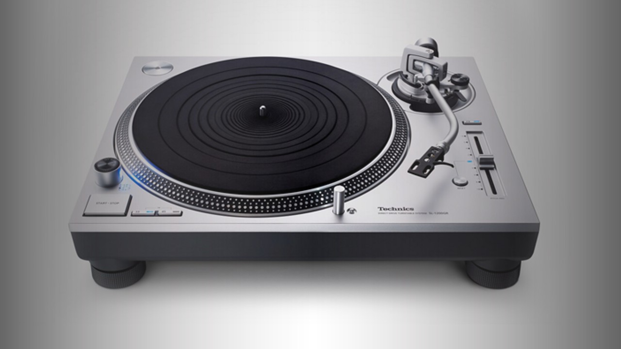 Technics SL-1210GR: A classic turntable cherished by audiophiles 30 Technics SL-1210GR