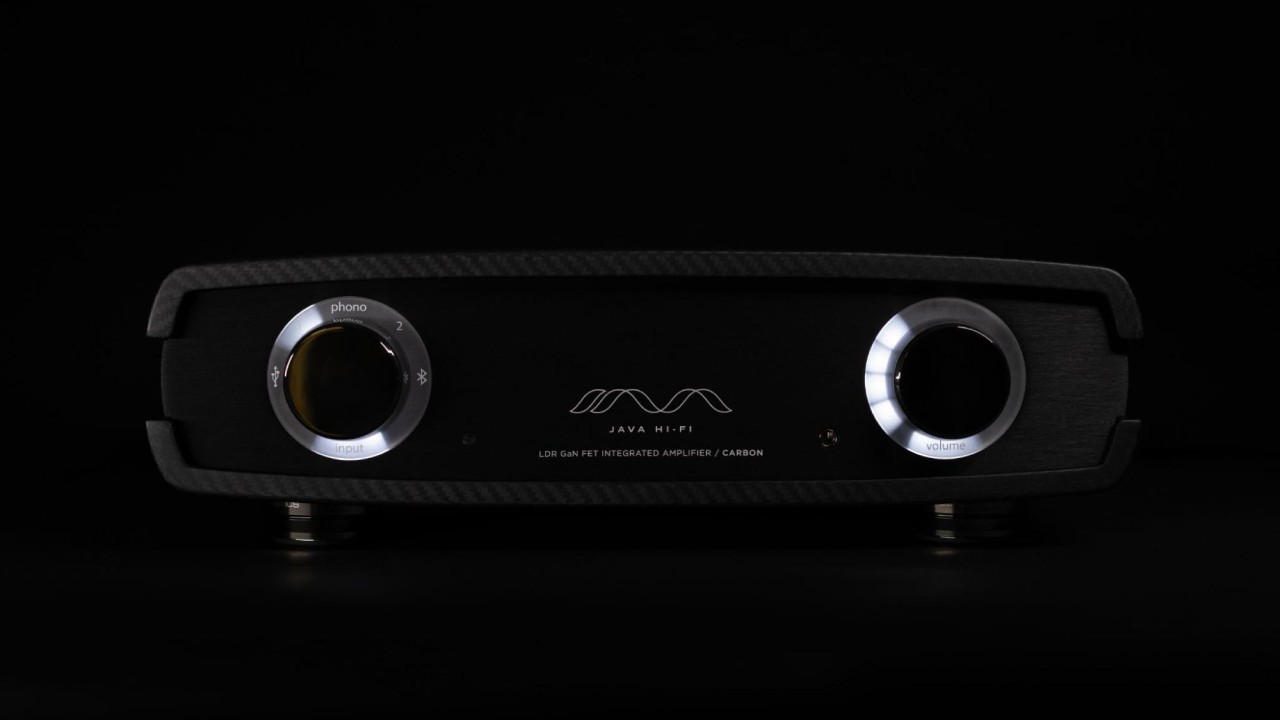 JAVA Hi-Fi Unveils Expanded CARBON Lineup with New Preamplifiers and Power Amplifiers 32 JAVA Hi-Fi Unveils Expanded CARBON Lineup with New Preamplifiers and Power Amplifiers
