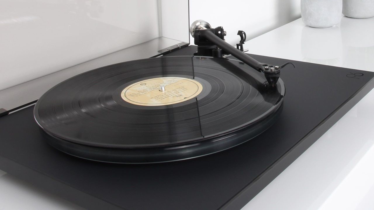 Rega Planar 6: Aerospace-Inspired Engineering Meets Analog Precision in This High-Fidelity Turntable 28 Rega Planar 6: Aerospace-Inspired Engineering Meets Analog Precision in This High-Fidelity Turntable