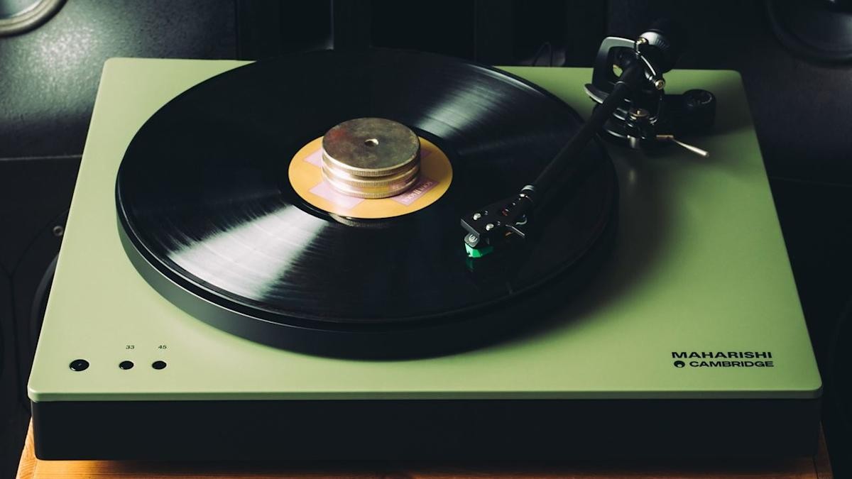 Cambridge Audio x Maharishi Alva ST Turntable & Melomania A100 Earbuds 7 pasted 16