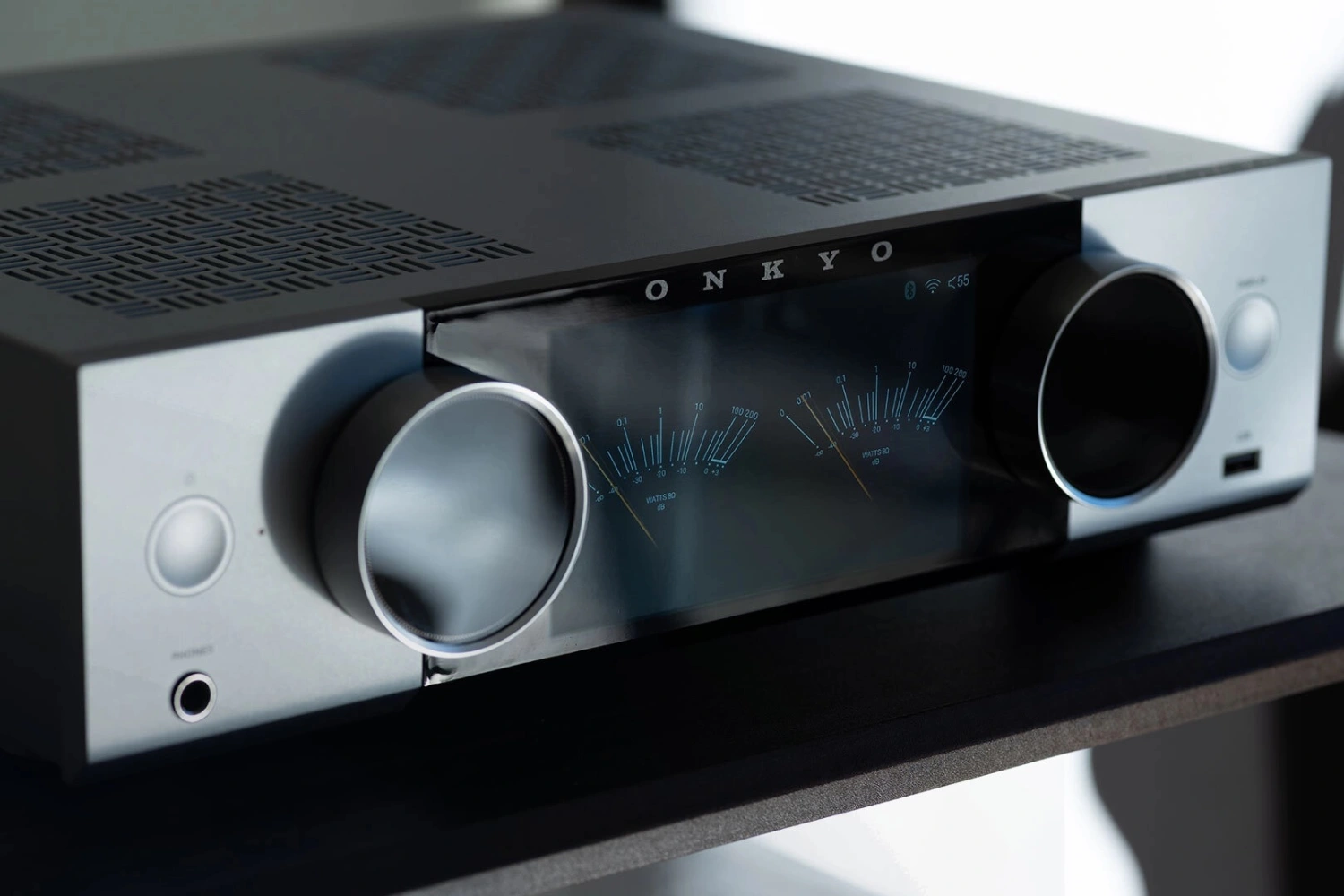 Onkyo Muse Y-40 and Y-50 Bring High-Power Streaming to Compact Hi-Fi Systems 32 Compact, powerful and streaming-first: the Onkyo Muse Y-40 and Y-50 combine modern connectivity with classic hi-fi design.