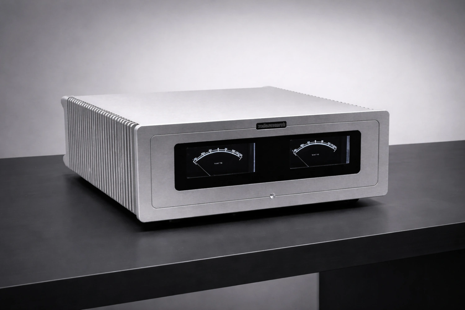 Audio Research S-200 & S-100: Dual-Mono Class AB Solid-State Power Amplifiers 28 Audio Research introduces the S-200 and S-100 dual-mono Class AB power amplifiers with fully balanced topology, bipolar output stages, and up to 400 watts per channel for high-performance hi-fi systems.