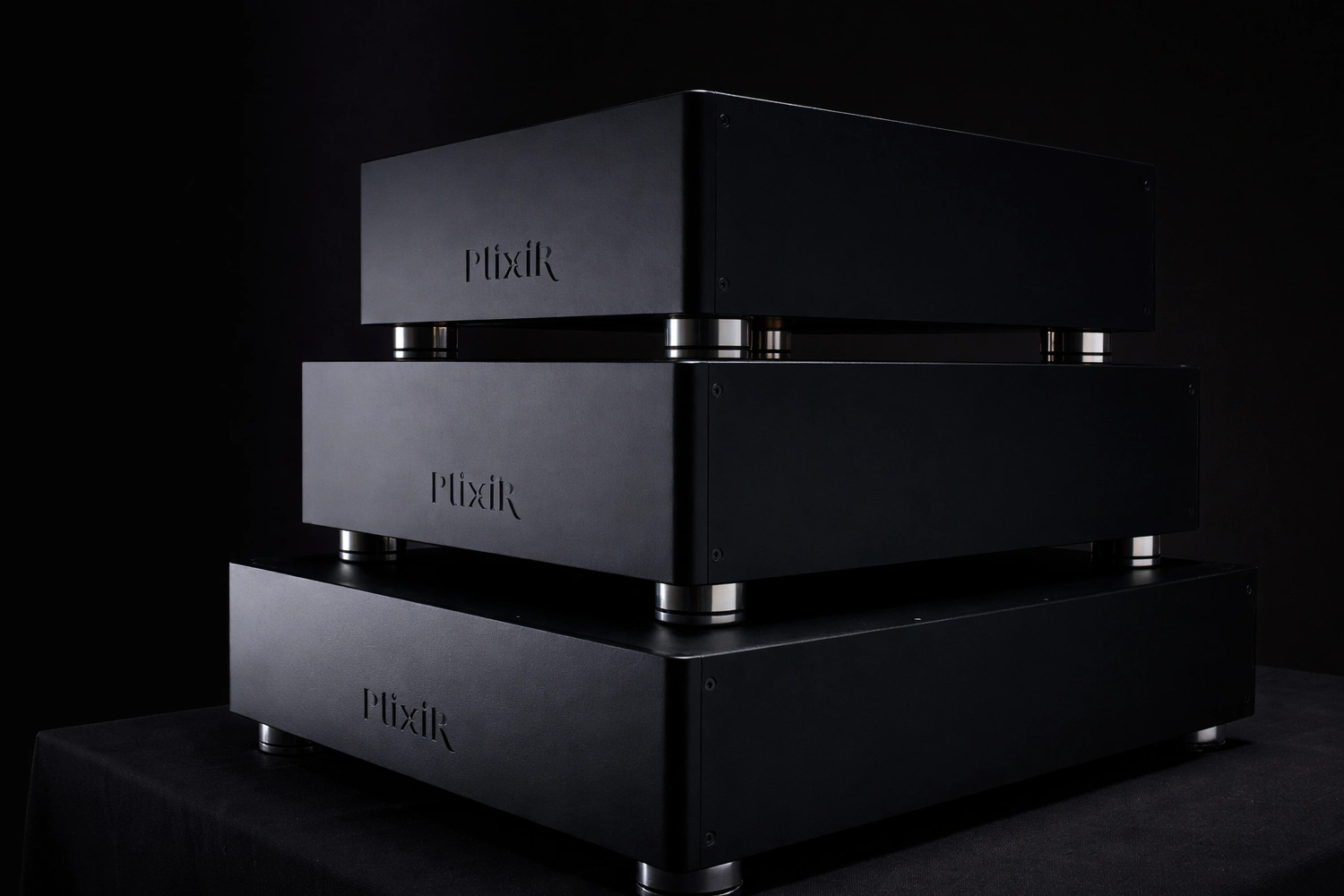 PliXiR Elite BAC2000 MkII: True Balanced 2000W Power Conditioner for High-End Audio Systems 7 PliXiR Elite BAC2000 MkII